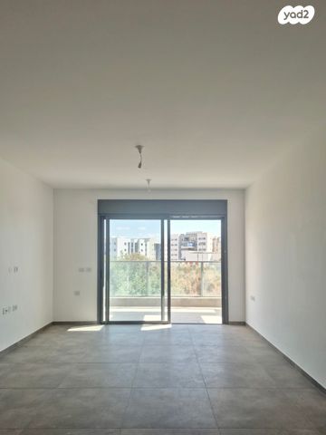 דירה, רקפת 6, הפרחים, חריש