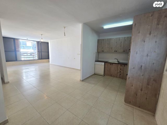 דירה, הגיבורים 58, מרכז העיר, חדרה