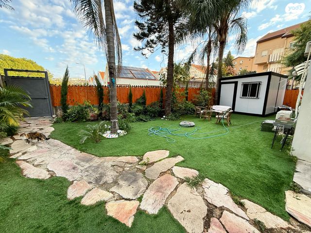 דירת גן, הנגב 43, רובע ד', אריאל