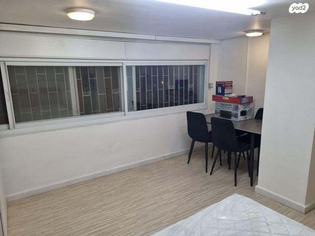 דירה, השישה עשר 27, פסגת זאב, ירושלים