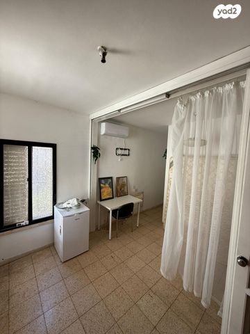 דירה, הרב קוק 10, צפון מערב מרכז העיר, נתניה