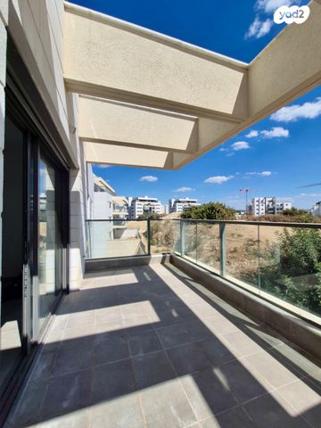 דירה, רקפת 6, הפרחים, חריש