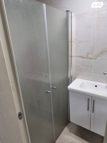 דירה, ביאליק 1, שכונת חשמונאים, מרכז העיר א, רמת גן