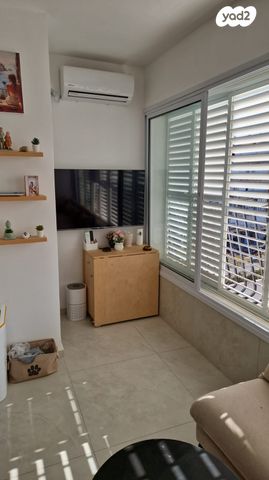 דירה, רחל המשוררת 13, דרום מערב ותיק, בת ים