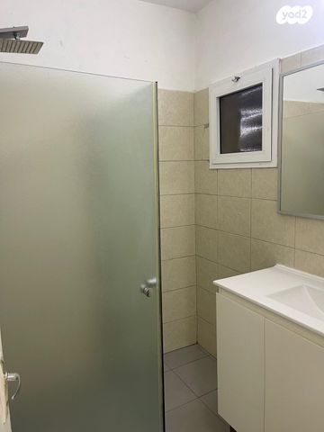 דירה, החרצית 22, רובע ח', אשדוד