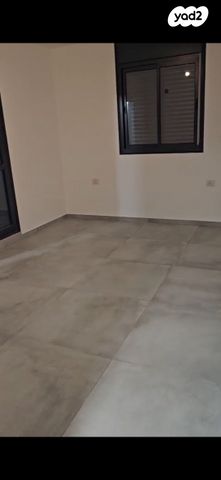 דירה, רועי קליין 31, נווה שמיר רמת בית שמש ה-1, בית שמש