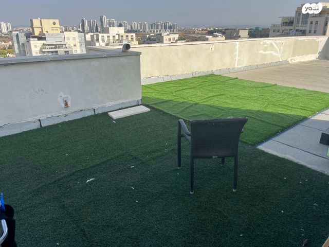 שדרות האלונים 6