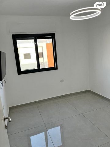 דו משפחתי, השמחה 21, שרונה, כפר יונה