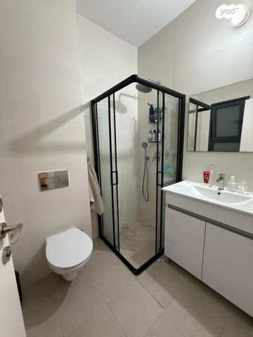 דירה, יעקב תמרי 12, חצרות המושבה, רחובות