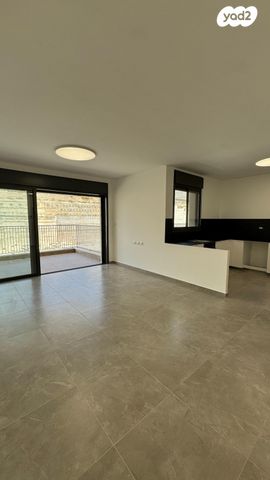 דירה, הרב אברהם זקן 18, מורדות ארנונה, ירושלים