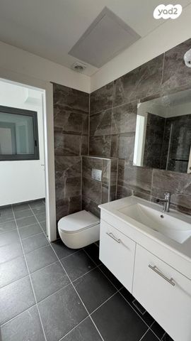 דירה, הרב אברהם זקן 18, מורדות ארנונה, ירושלים