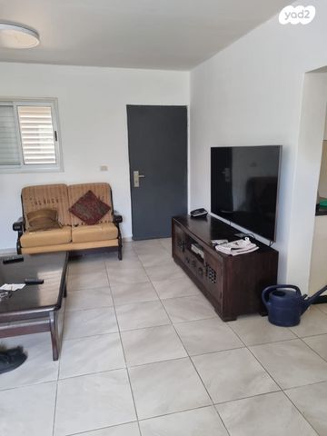 בית פרטי/ קוטג', זבולון 23, כפר אוריאל, גדרה