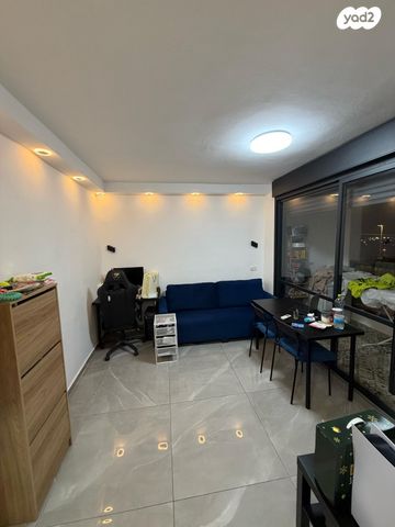 שלום שבזי 19