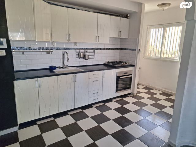 דירה, אבא אחימאיר 8, קרית מנחם בגין, רמלה