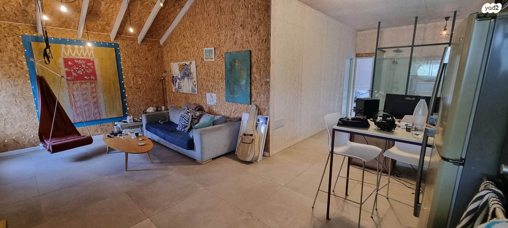 דירה, ציפורנית 6, הפרחים, מודיעין מכבים רעות