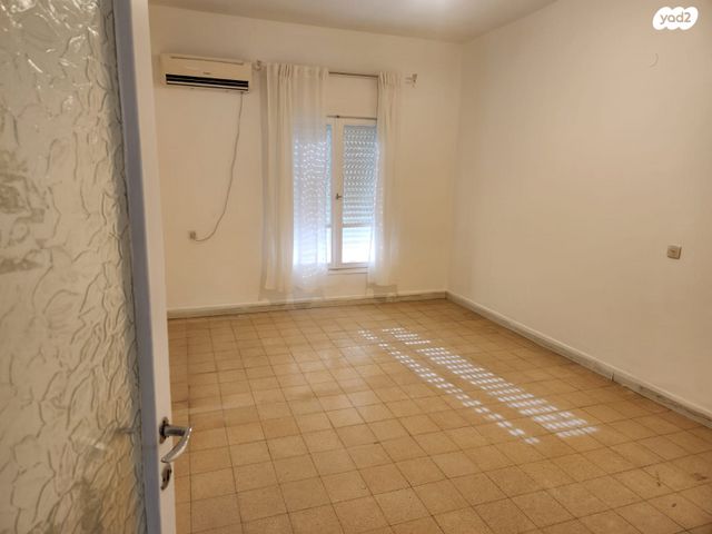 דירה, ביאליק 102, שכונת גפן, רמת גן