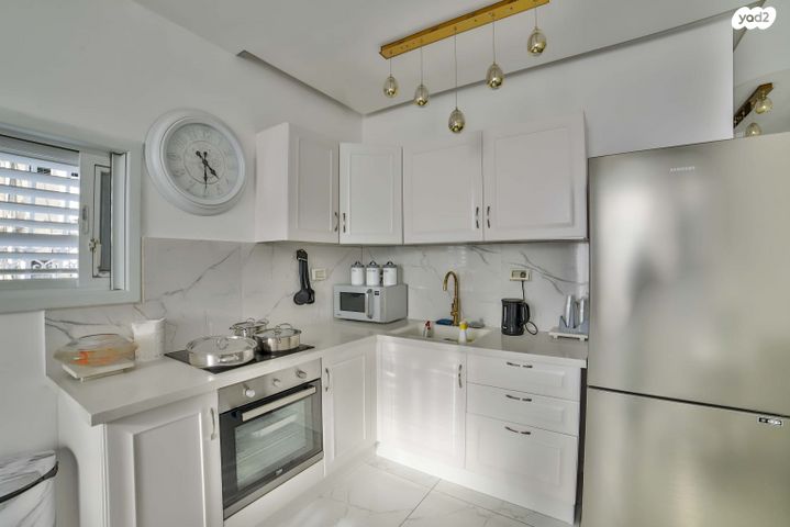 דירה, הרב הרצוג 10, לב העיר, בת ים