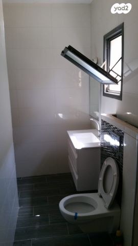 יחידת דיור, חניון בית אלפא 1, חפצי בה, חפצי בה