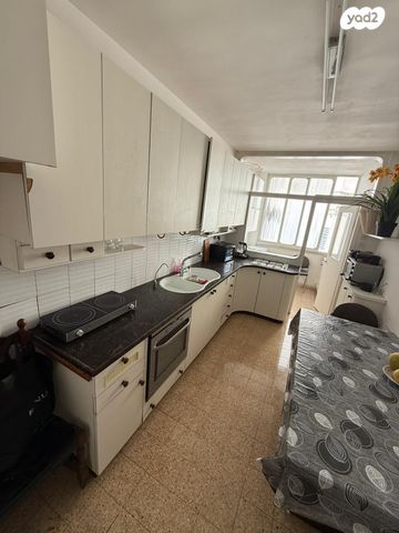 דירה, הרב קוק 10, צפון מערב מרכז העיר, נתניה