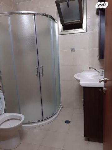 דירה, הרב גולד 15, כיסופים, כפר סבא