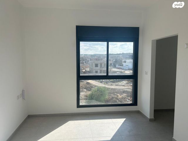 דירה, אורן 1, בת חפר, בת חפר