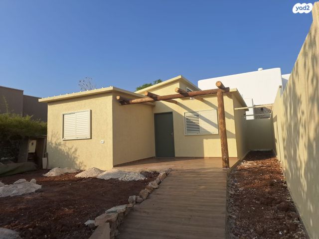 דירה, גיתית 1, גיתית, גיתית