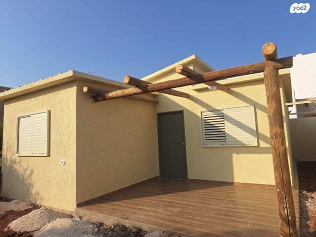 דירה, גיתית 1, גיתית, גיתית