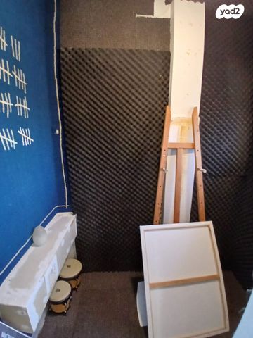 דירה, דב הוז 2, אושיות, רחובות