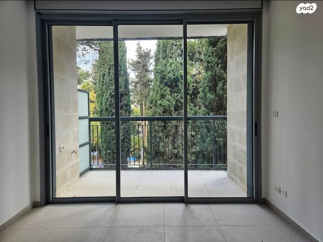 קורא הדורות 6