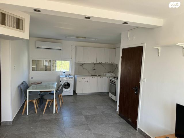 לוס אנג'לס 12