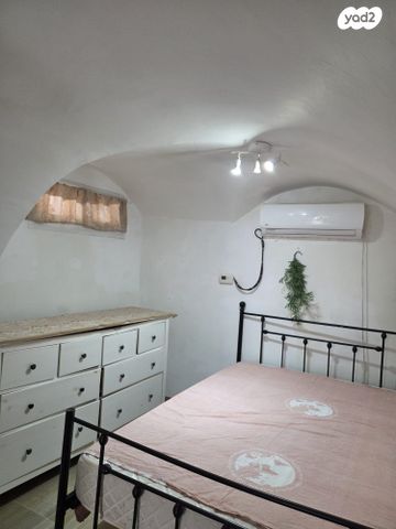 דירה, שדרות הציונות 17, ואדי נסנאס, חיפה