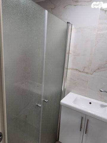 דירה, ביאליק 1, שכונת חשמונאים, מרכז העיר א, רמת גן