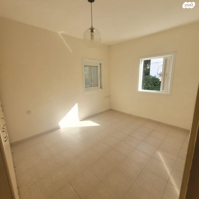 דירה, רבנו תם 8, הדר, רמת השרון