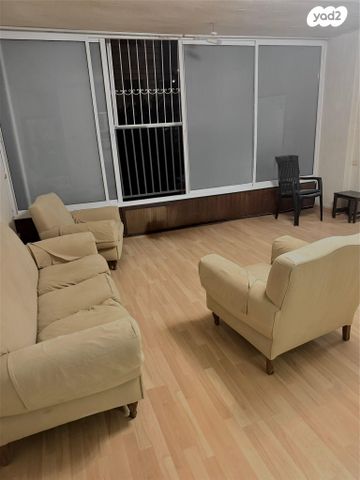 דירה, דרך זאב ז'בוטינסקי 22, שכונת הראשונים, רמת גן