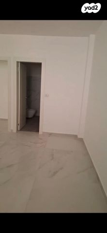 דירה, בר אילן 9, נווה דוד רמז, רעננה