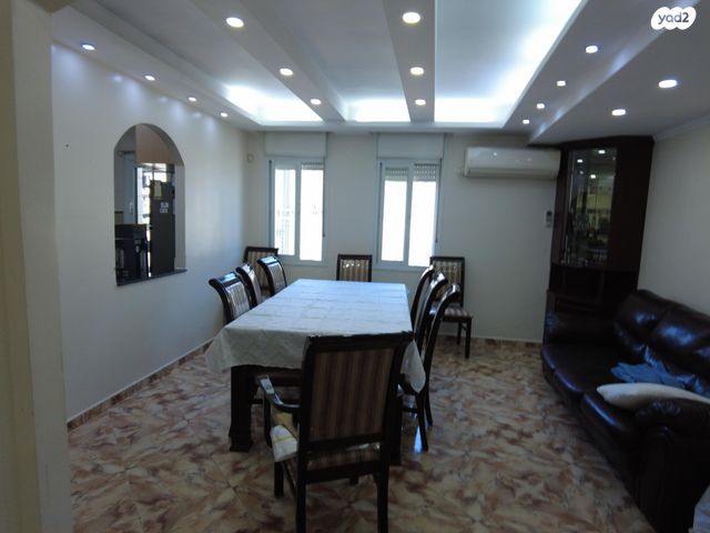 תיירות ונופש, חברת ש"ס 13, מאה שערים, ירושלים