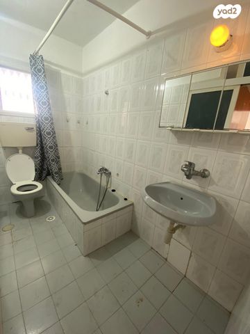 דירה, ברל כצנלסון 1, רמת ורבר, פתח תקווה