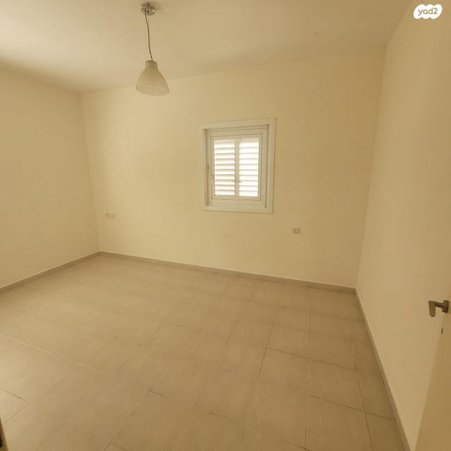 דירה, רבנו תם 8, הדר, רמת השרון