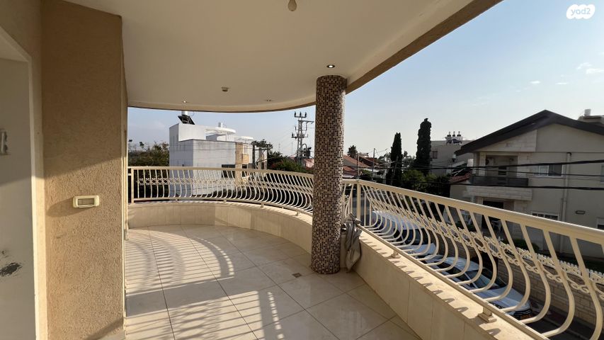 דירה, המלך שאול 21, גבעת אוסישקין, נהריה