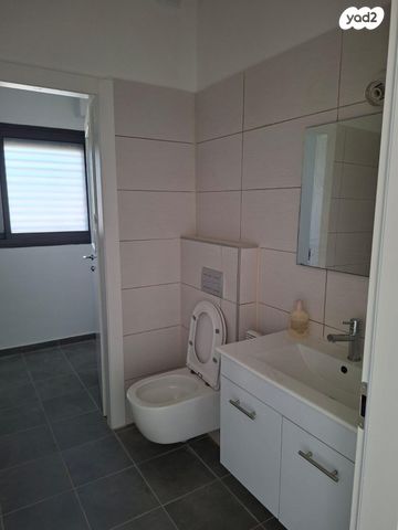 דירה, הרב אברהם זקן 1, מורדות ארנונה, ירושלים