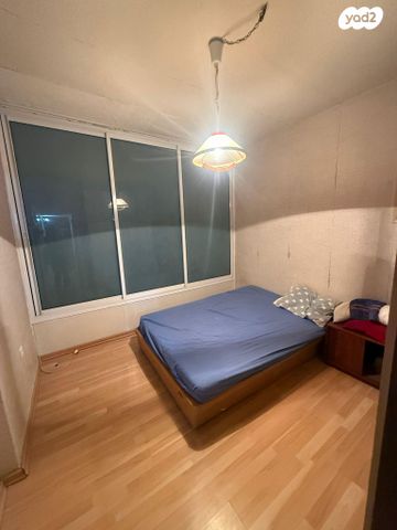 דירה, דרך זאב ז'בוטינסקי 22, שכונת הראשונים, רמת גן