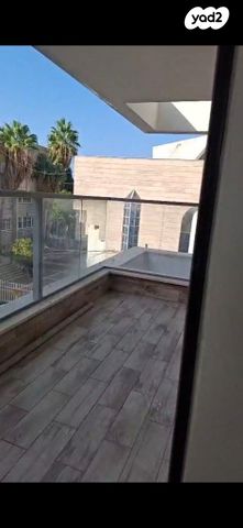 דירה, בר אילן 9, נווה דוד רמז, רעננה