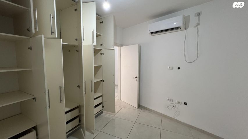 דירה, המלך שאול 21, גבעת אוסישקין, נהריה