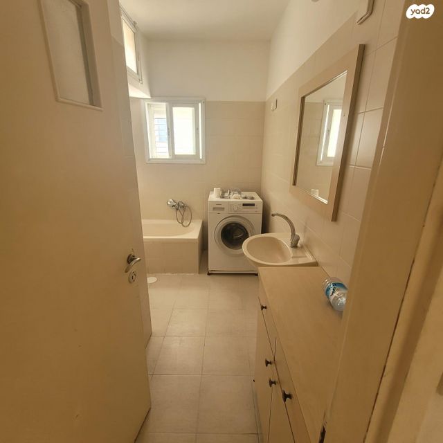 דירה, רבנו תם 8, הדר, רמת השרון