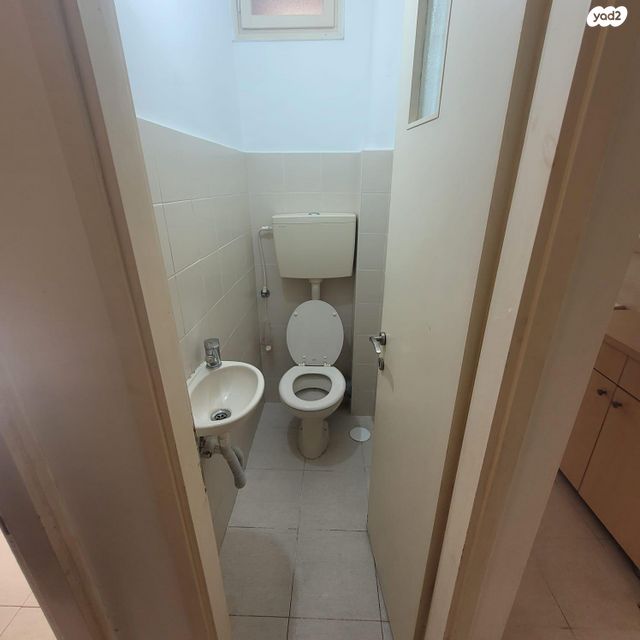 דירה, רבנו תם 8, הדר, רמת השרון