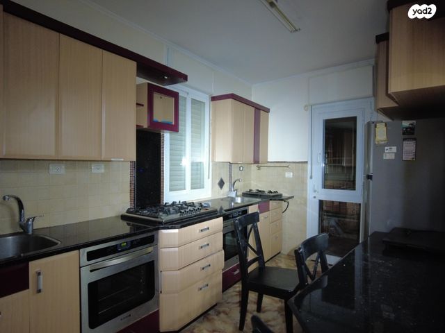 תיירות ונופש, חברת ש"ס 13, מאה שערים, ירושלים