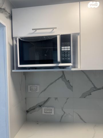 סטודיו/ לופט, ארלוזורוב 39, הדר עליון, חיפה