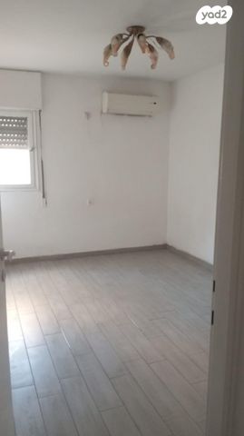 דירה, שדרות בן גוריון 13, גבעת אולגה, חדרה