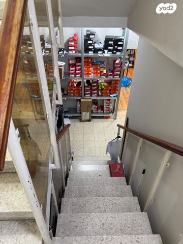 חנויות/ שטח מסחרי, סוקולוב 9, מגדיאל, הוד השרון