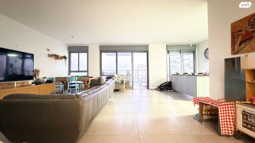 גג/ פנטהאוז, לוין אפשטיין 19, ב' / צפון מערב העיר, רחובות